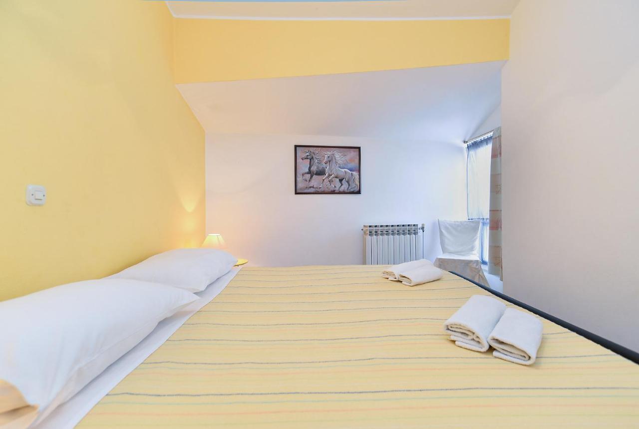 Apartments Biskupije 810 メドゥリン エクステリア 写真